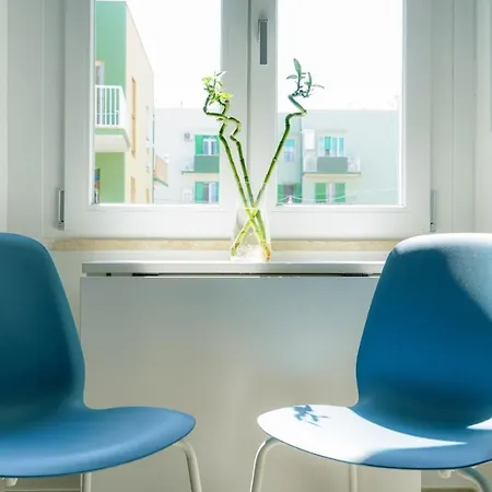 Seafront Holidays & Workstays דירה *