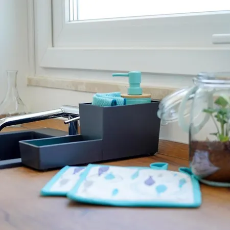 Seafront Holidays & Workstays * 몰페타