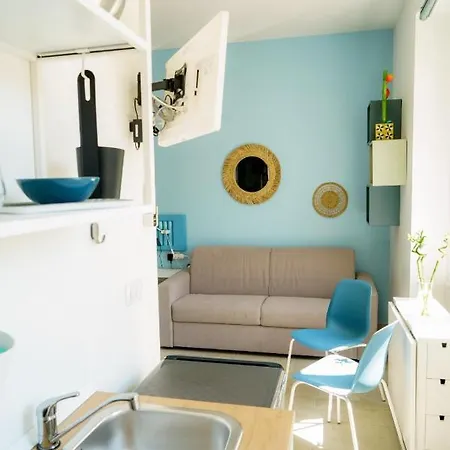 Seafront Holidays & Workstays - Mare & Sole