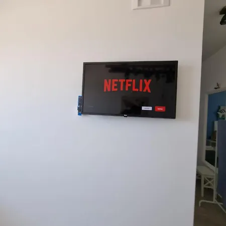 아파트 Seafront Holidays & Workstays *