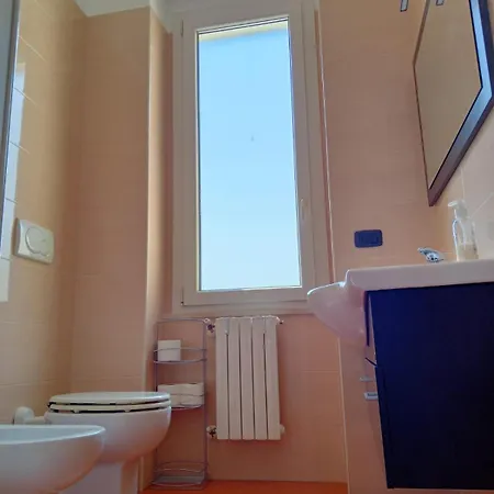 Seafront Holidays & Workstays - Mare & Sole *