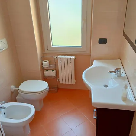Seafront Holidays & Workstays - Mare & Sole *