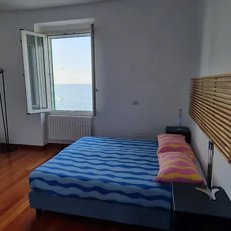 Seafront Holidays & Workstays - Mare & Sole